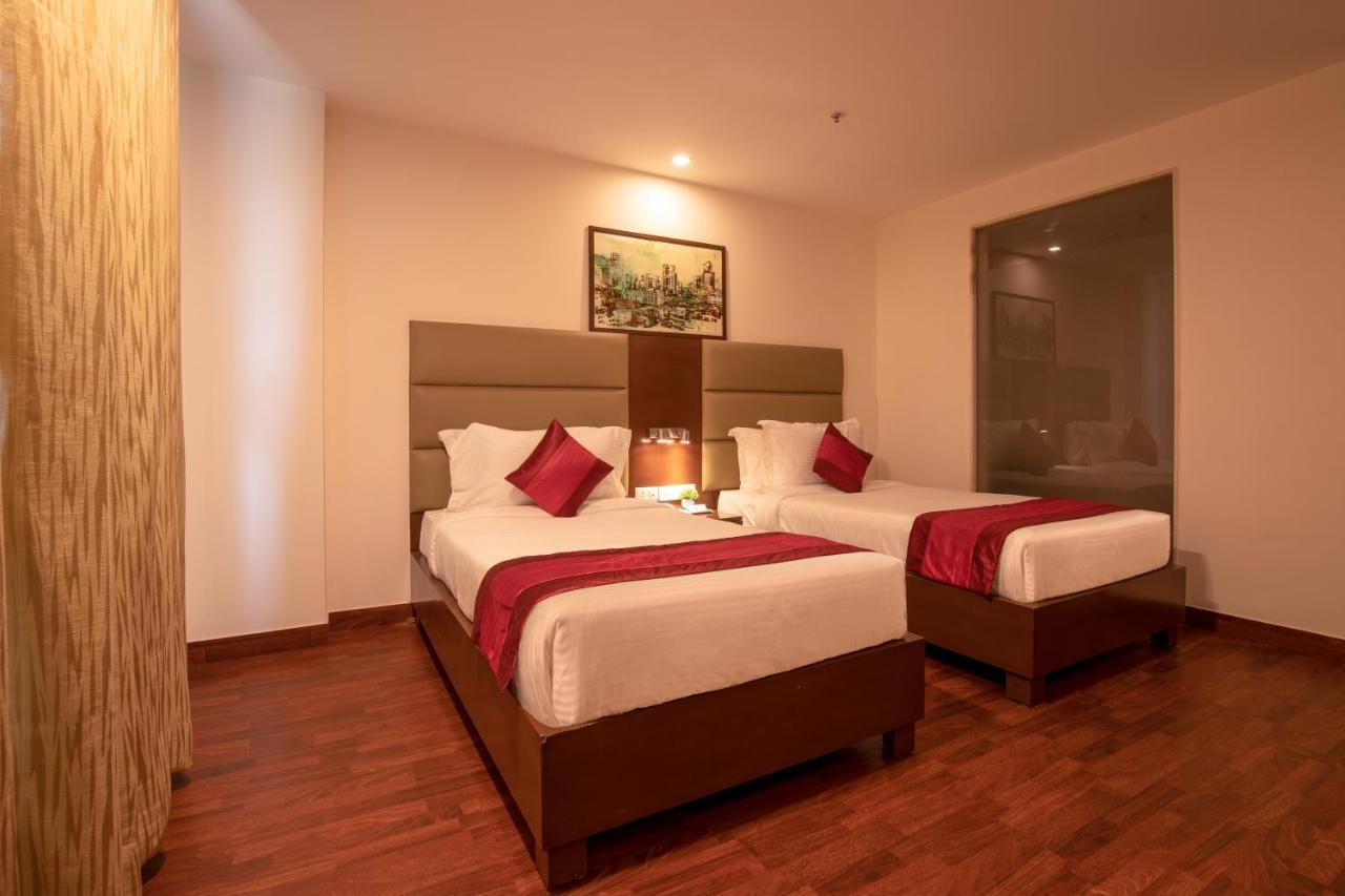 Lemon Tree Hotel, Noida Bagian luar foto